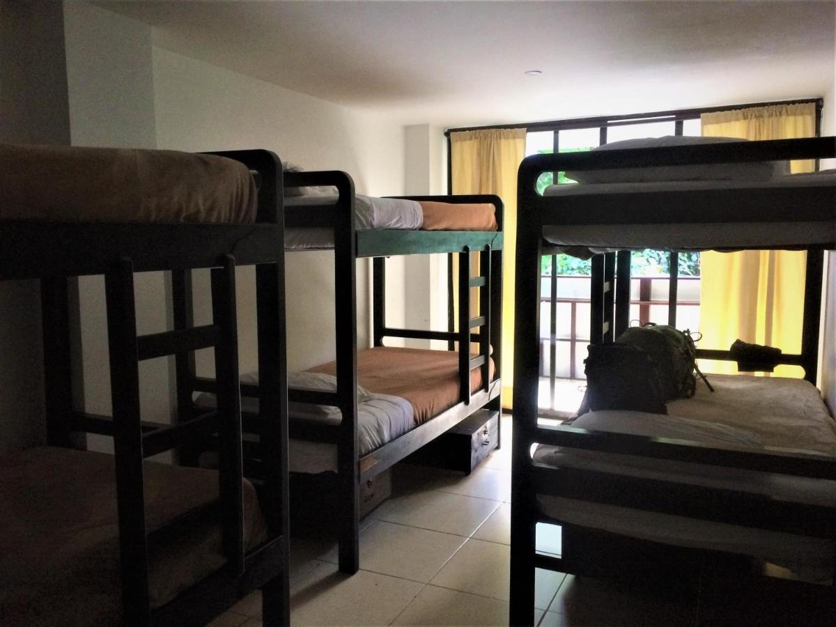 Casa Kiwi Hostel Medellin Ngoại thất bức ảnh