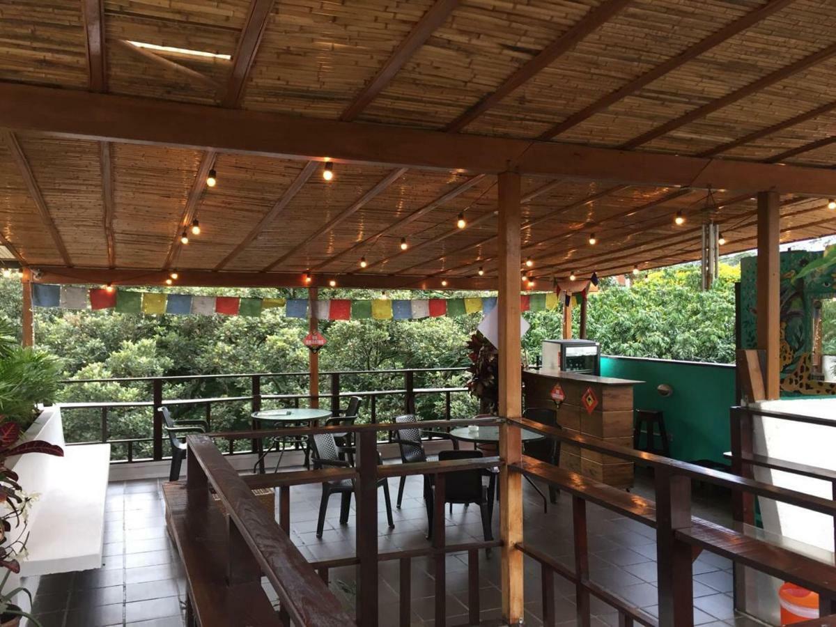 Casa Kiwi Hostel Medellin Ngoại thất bức ảnh